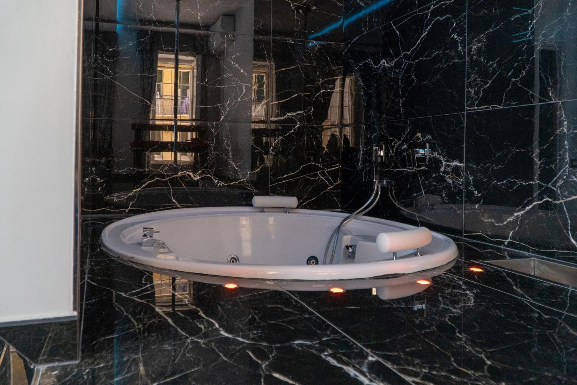 Suite Luxury Bdsm 로마 외부 사진