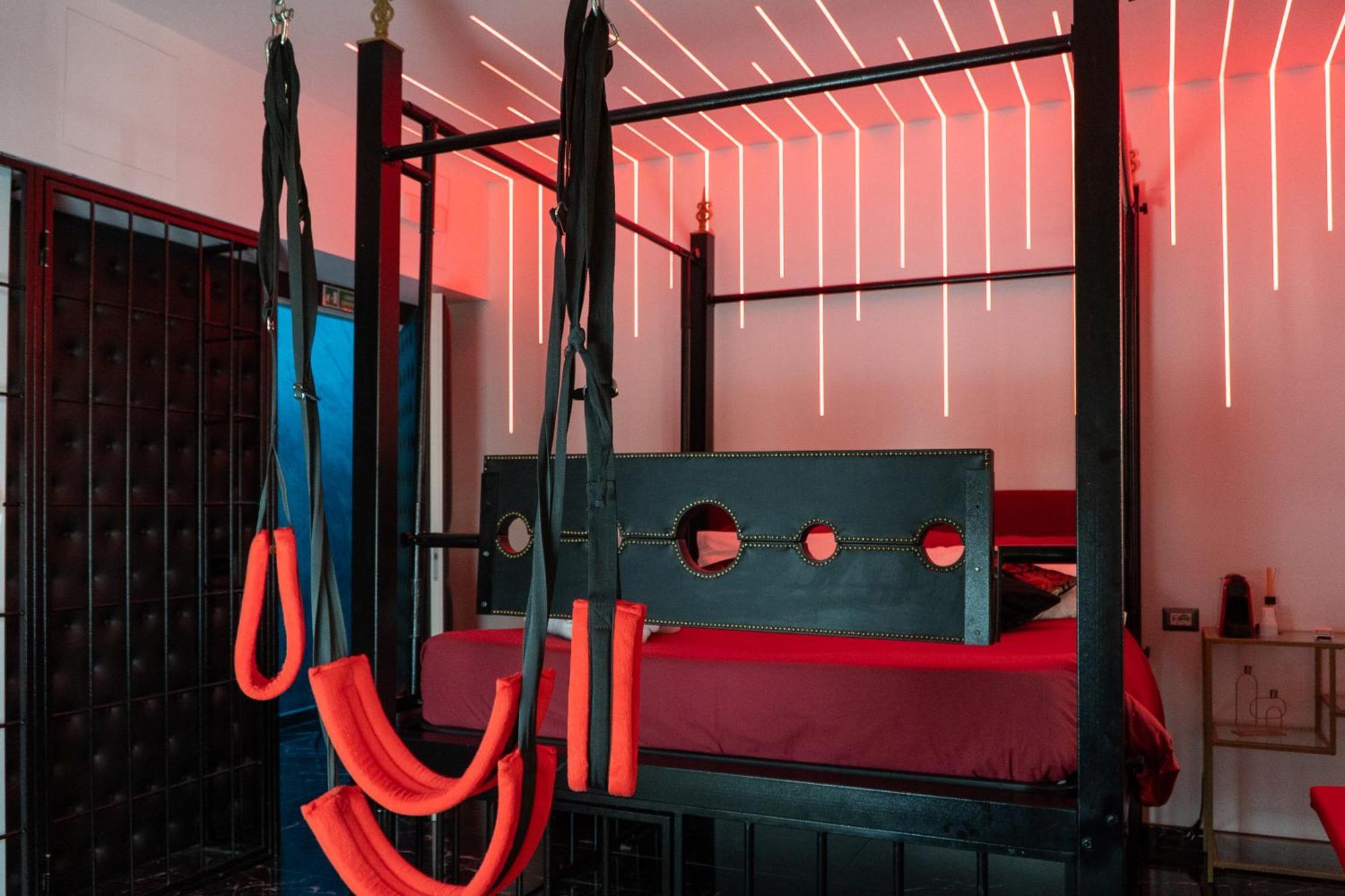 Suite Luxury Bdsm 로마 외부 사진